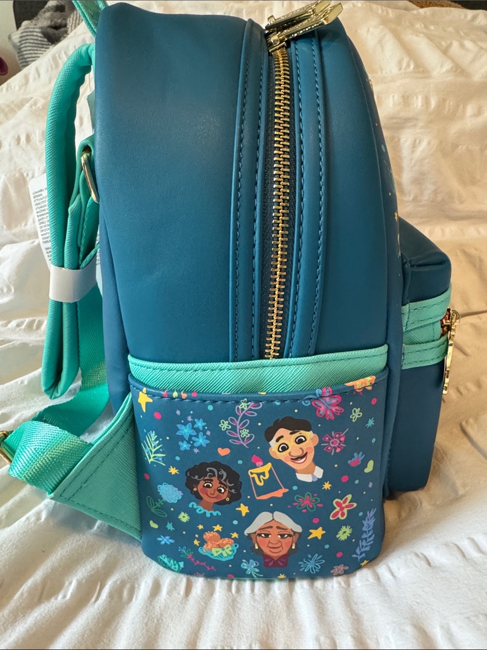 NWT Encanto Loungefly Mini Backpack - Picture 3 of 4